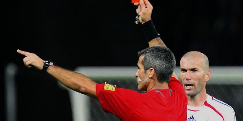 Tình huống phạm lỗi dẫn đến kèo thẻ đỏ